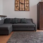 Santa Ana Suite & Rooms