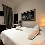 Santa Ana Suite & Rooms